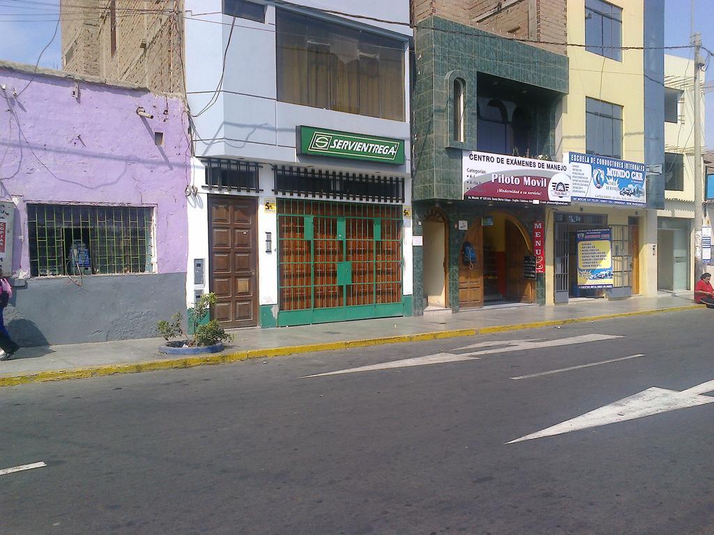 Strenua Santa Maria Suites Trujillo Bagian luar foto