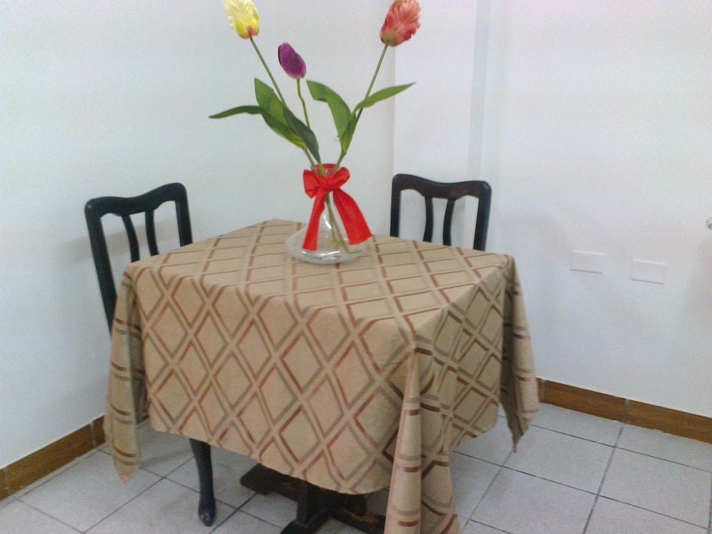 Strenua Santa Maria Suites Trujillo Bagian luar foto