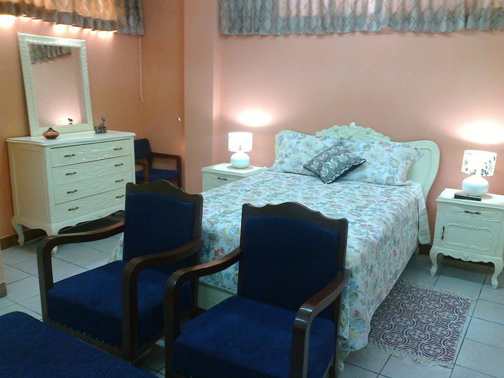 Strenua Santa Maria Suites Trujillo Bagian luar foto